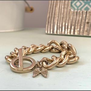 Gold chain bracelet